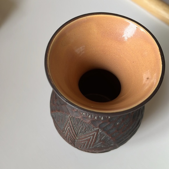 Vintage Kanyehgeh Pottery Six Nations Mohawk Vase Signed JS - Picture 8 of 13